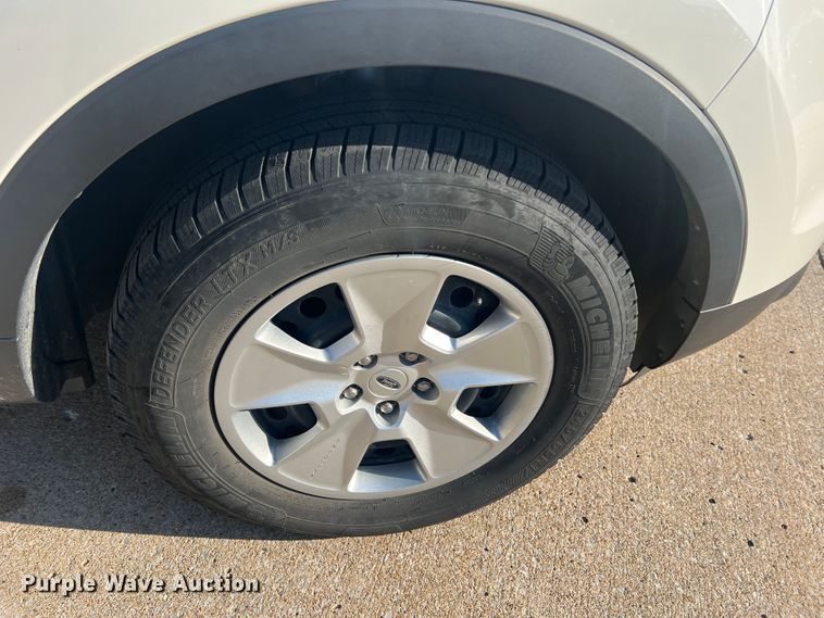 image for item MR9989 2011 Ford Explorer  SUV