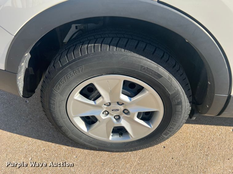 image for item MR9989 2011 Ford Explorer  SUV