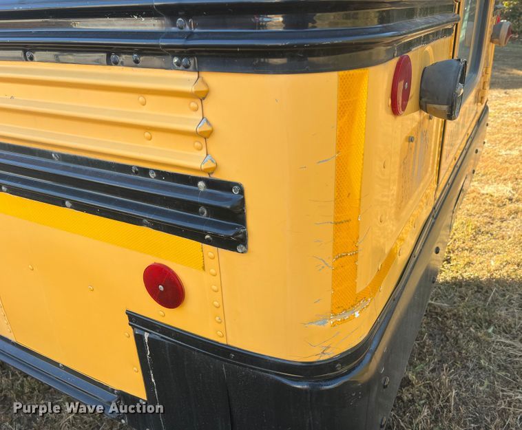 image for item MR9990 2005 Blue Bird Vision  school bus