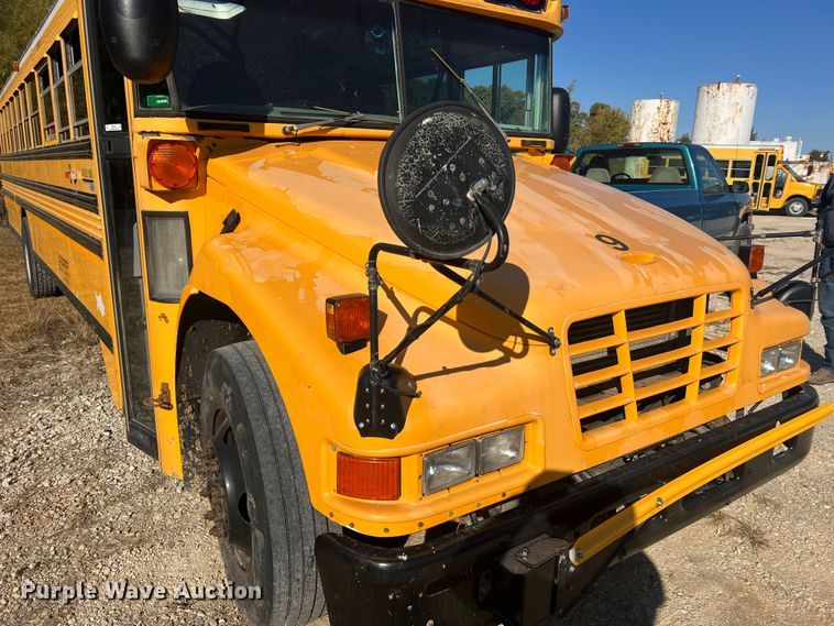 image for item MR9990 2005 Blue Bird Vision  school bus