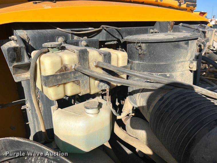 image for item MR9990 2005 Blue Bird Vision  school bus