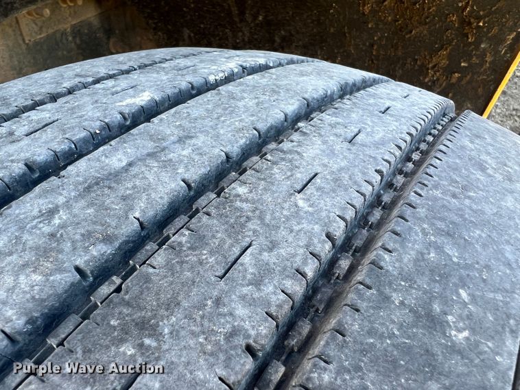 image for item MR9990 2005 Blue Bird Vision  school bus