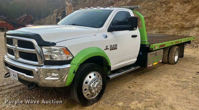 image for item MR9992 2017 Dodge Ram 5500HD SLT  rollback truck