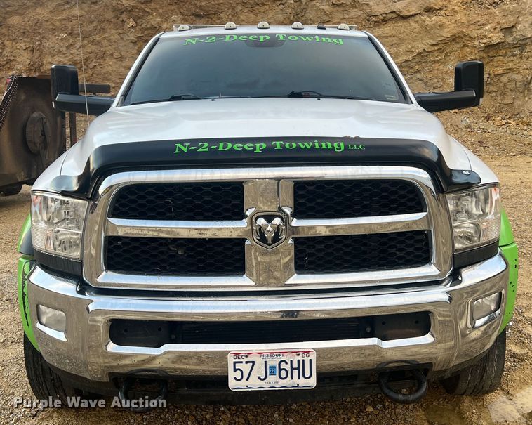 image for item MR9992 2017 Dodge Ram 5500HD SLT  rollback truck