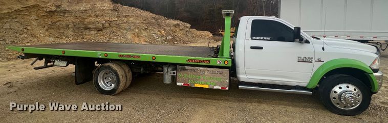 image for item MR9992 2017 Dodge Ram 5500HD SLT  rollback truck