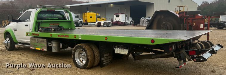 image for item MR9992 2017 Dodge Ram 5500HD SLT  rollback truck