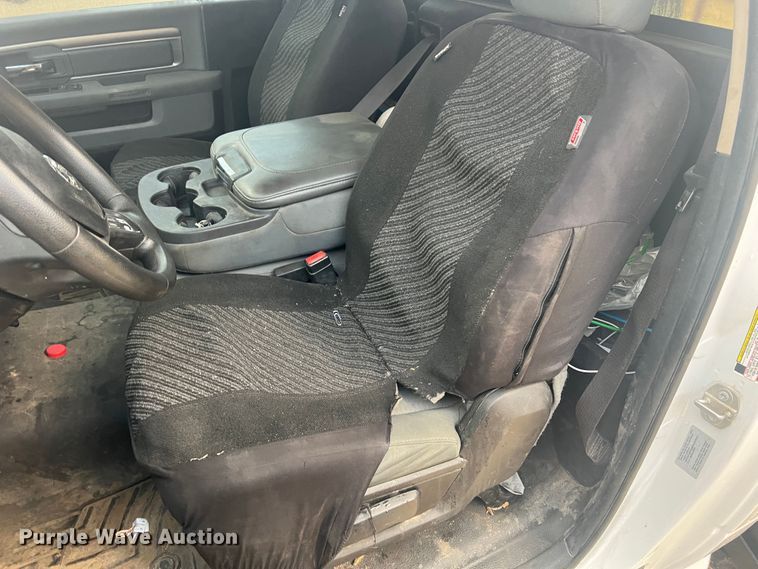 image for item MR9992 2017 Dodge Ram 5500HD SLT  rollback truck