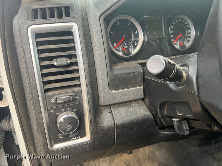 image for item MR9992 2017 Dodge Ram 5500HD SLT  rollback truck