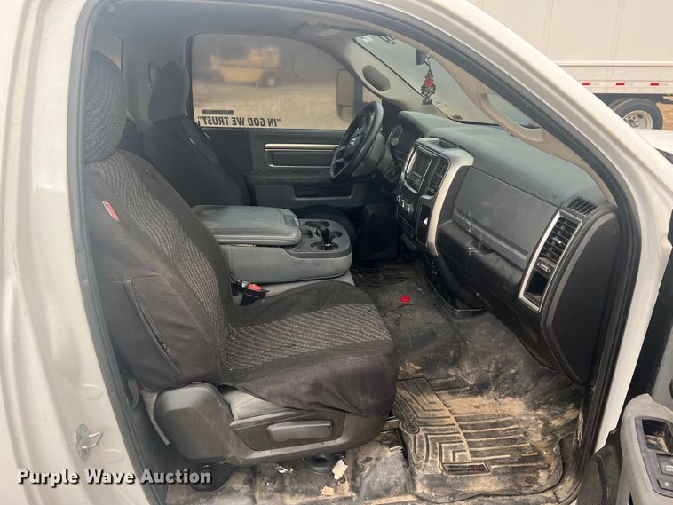 image for item MR9992 2017 Dodge Ram 5500HD SLT  rollback truck