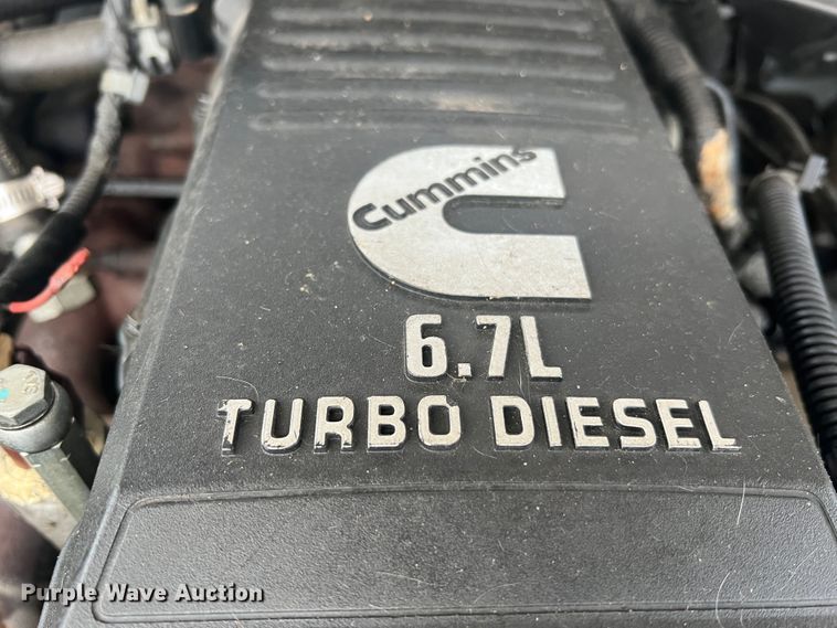 image for item MR9992 2017 Dodge Ram 5500HD SLT  rollback truck