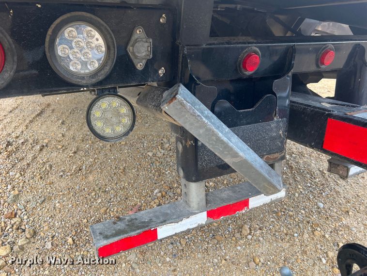 image for item MR9992 2017 Dodge Ram 5500HD SLT  rollback truck