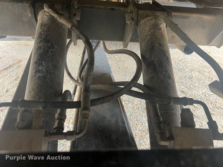 image for item MR9992 2017 Dodge Ram 5500HD SLT  rollback truck