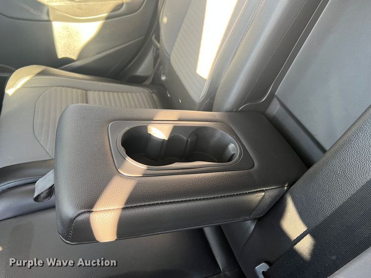 image for item MR9996 2018 Ford Escape SE  SUV