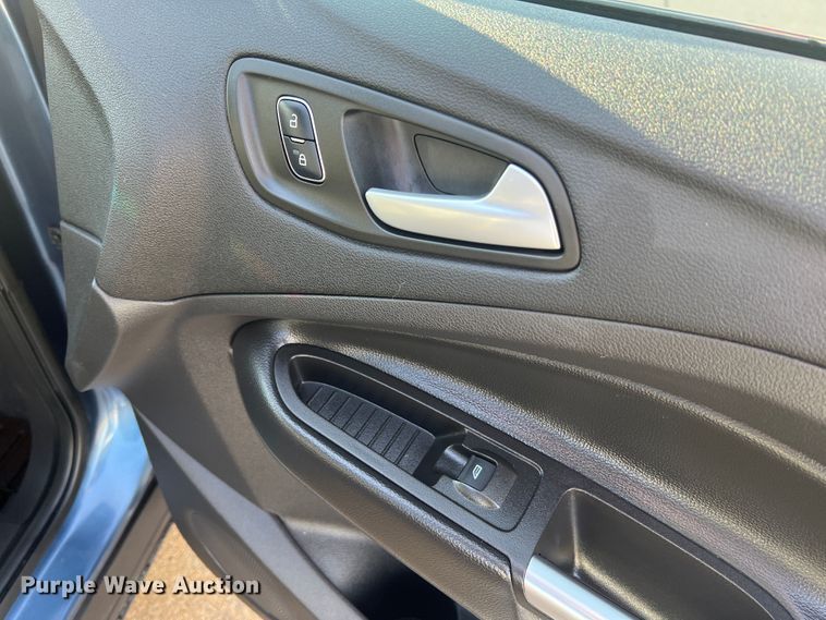 image for item MR9996 2018 Ford Escape SE  SUV