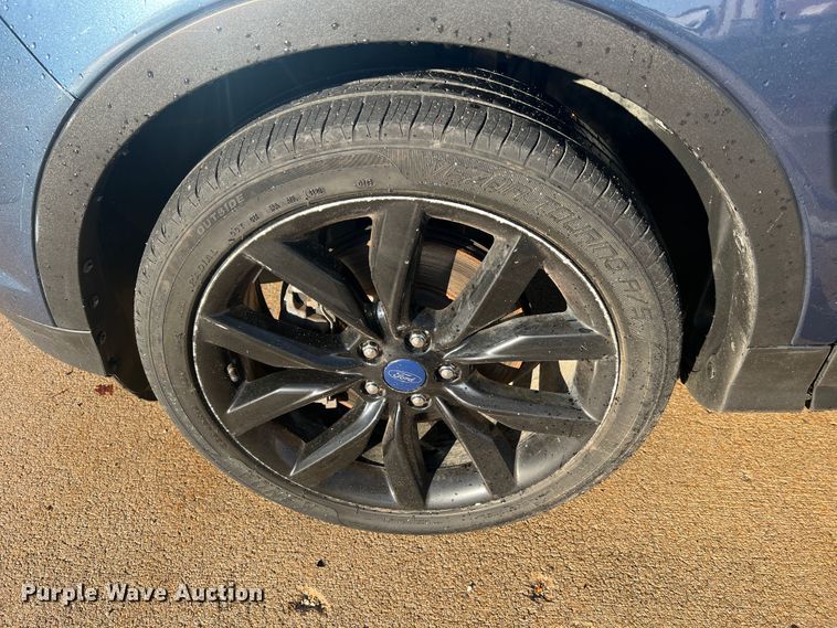 image for item MR9996 2018 Ford Escape SE  SUV