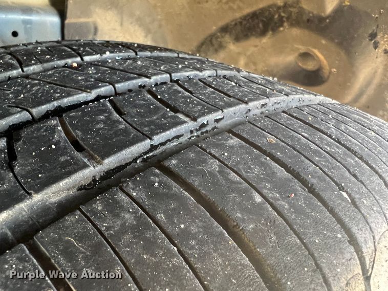 image for item MR9996 2018 Ford Escape SE  SUV