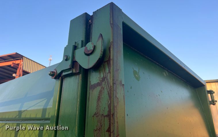 image for item MS9002 2005 Cram-A-Lot SCR-T2-38  roll-off trash compactor