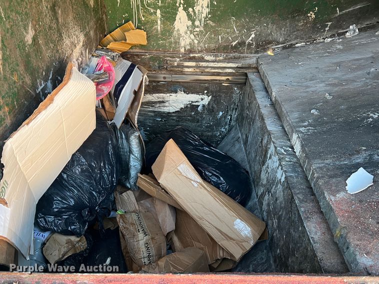 image for item MS9002 2005 Cram-A-Lot SCR-T2-38  roll-off trash compactor