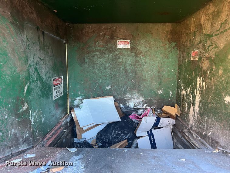 image for item MS9002 2005 Cram-A-Lot SCR-T2-38  roll-off trash compactor