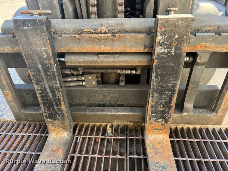 image for item MS9010 Clark GCX25  forklift