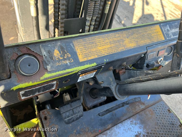 image for item MS9010 Clark GCX25  forklift