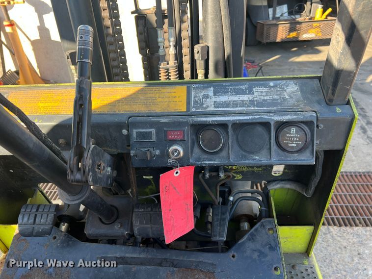 image for item MS9010 Clark GCX25  forklift