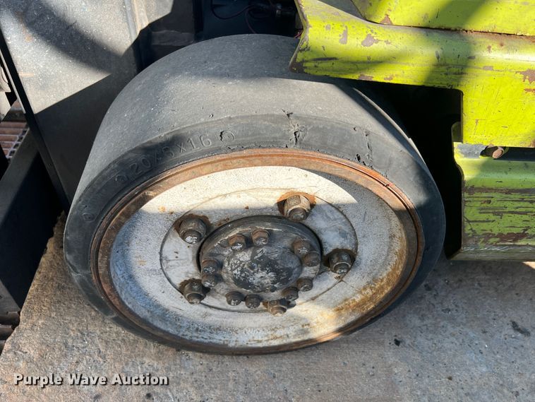 image for item MS9010 Clark GCX25  forklift