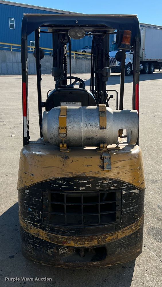 image for item MS9011 Caterpillar FGC30K  forklift