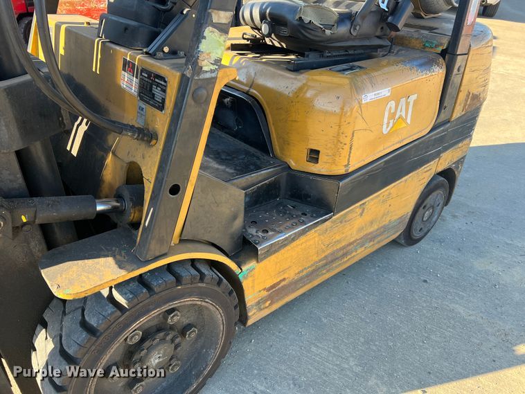 image for item MS9011 Caterpillar FGC30K  forklift