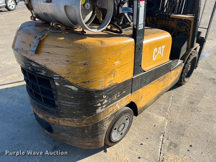 image for item MS9011 Caterpillar FGC30K  forklift