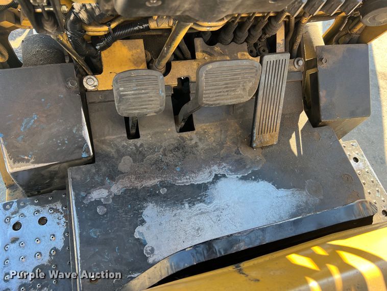 image for item MS9011 Caterpillar FGC30K  forklift