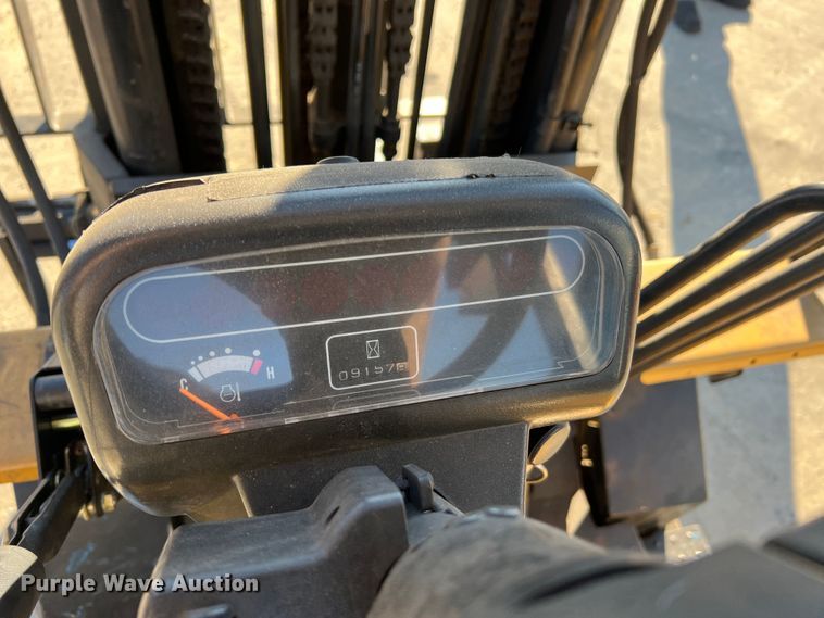 image for item MS9011 Caterpillar FGC30K  forklift