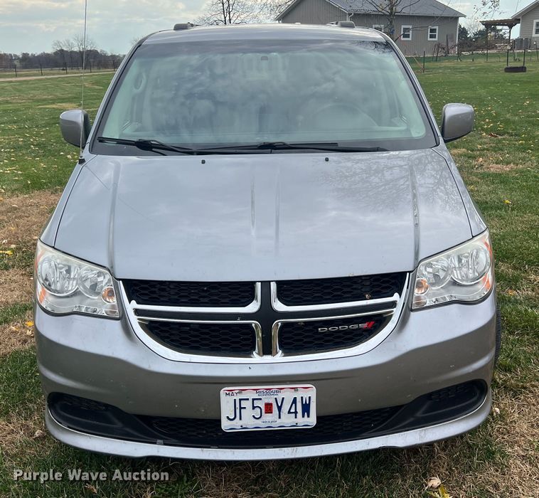 image for item MS9017 2014 Dodge Grand Caravan SXT  van