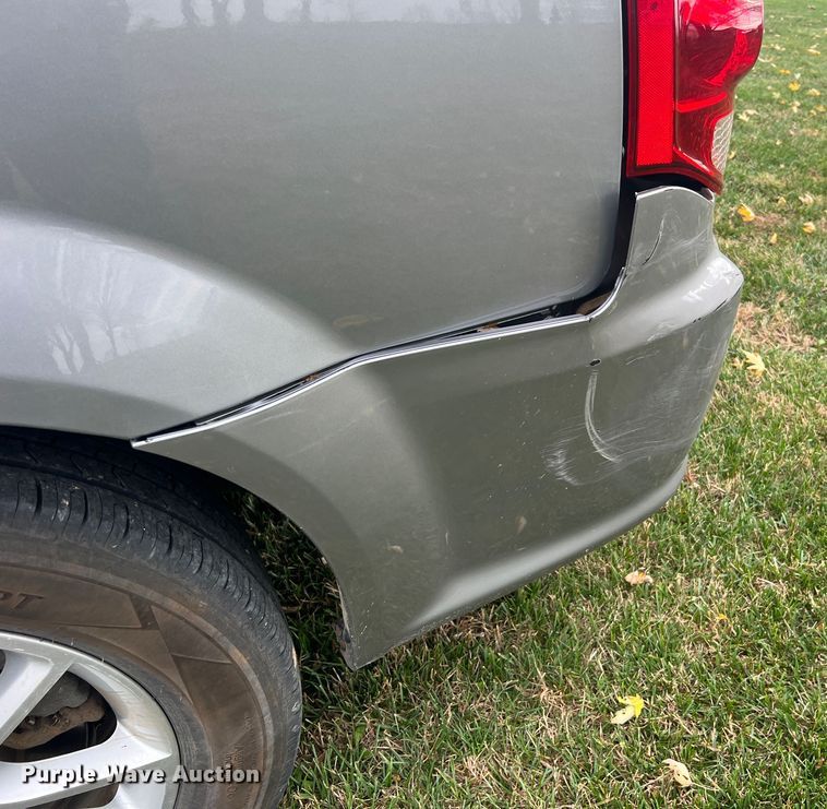 image for item MS9017 2014 Dodge Grand Caravan SXT  van