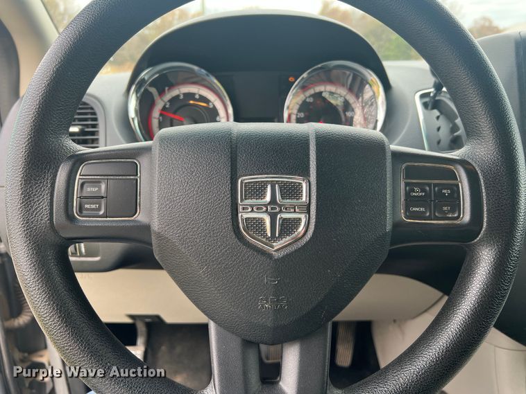 image for item MS9017 2014 Dodge Grand Caravan SXT  van