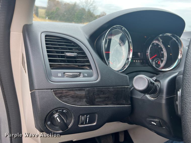 image for item MS9017 2014 Dodge Grand Caravan SXT  van