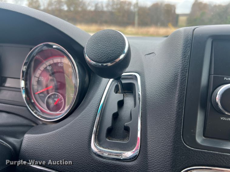 image for item MS9017 2014 Dodge Grand Caravan SXT  van