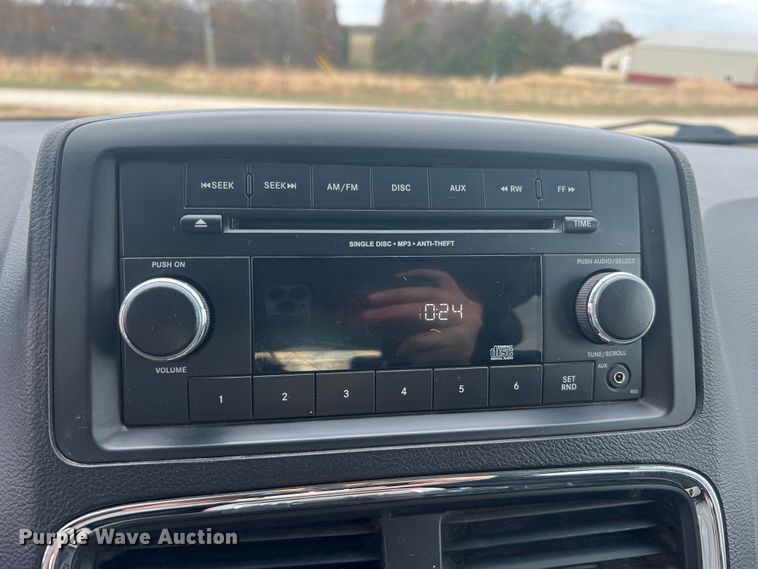 image for item MS9017 2014 Dodge Grand Caravan SXT  van