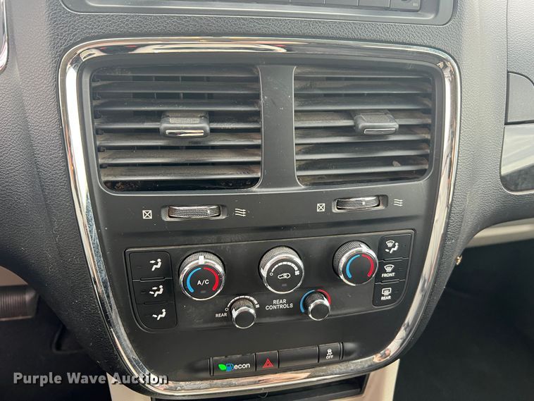 image for item MS9017 2014 Dodge Grand Caravan SXT  van