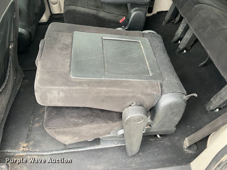 image for item MS9017 2014 Dodge Grand Caravan SXT  van