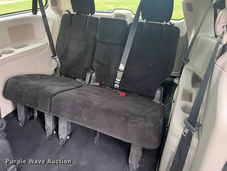 image for item MS9017 2014 Dodge Grand Caravan SXT  van