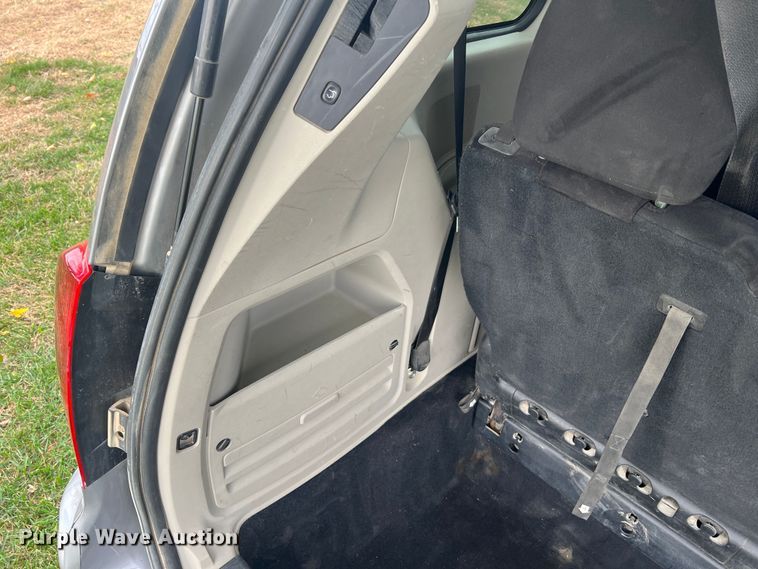 image for item MS9017 2014 Dodge Grand Caravan SXT  van