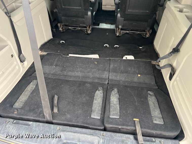 image for item MS9017 2014 Dodge Grand Caravan SXT  van