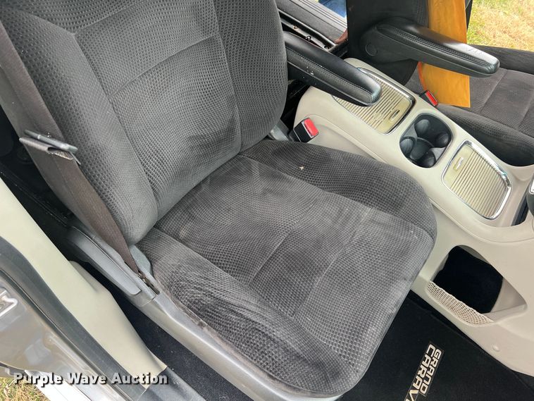 image for item MS9017 2014 Dodge Grand Caravan SXT  van