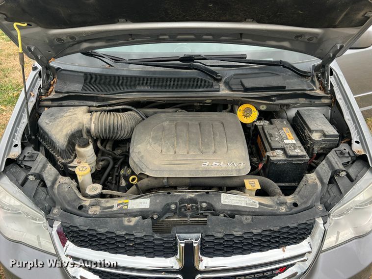 image for item MS9017 2014 Dodge Grand Caravan SXT  van