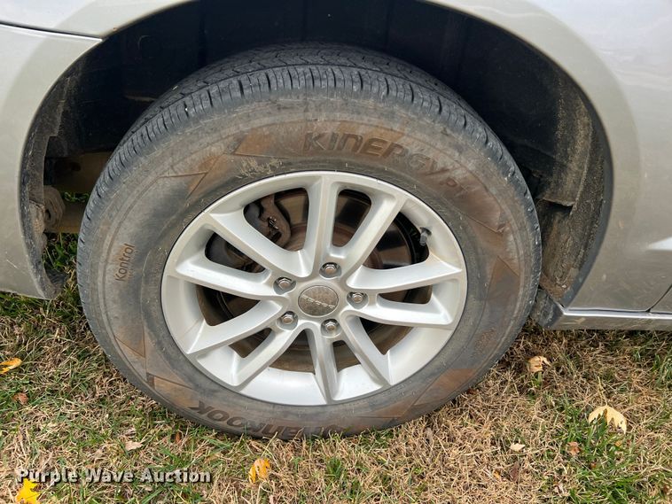 image for item MS9017 2014 Dodge Grand Caravan SXT  van