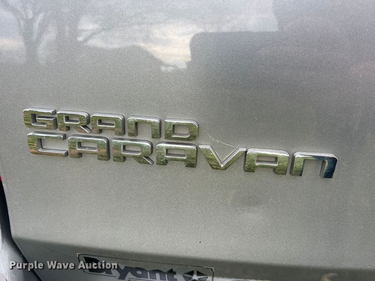 image for item MS9017 2014 Dodge Grand Caravan SXT  van