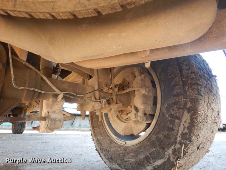 image for item MW9322 2013 Ford F350 Super Duty XLT  Crew Cab pickup truck