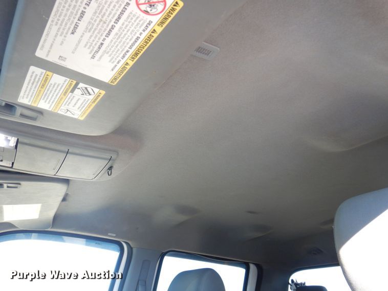 image for item MW9322 2013 Ford F350 Super Duty XLT  Crew Cab pickup truck