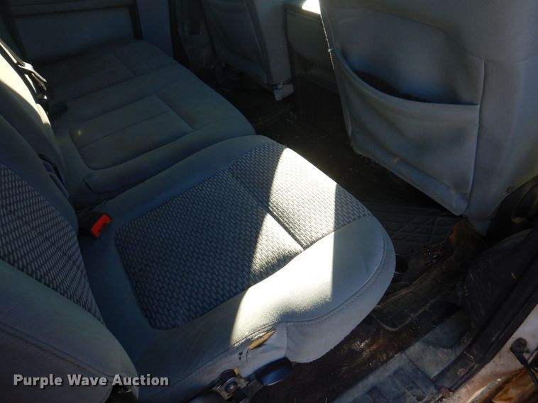 image for item MW9322 2013 Ford F350 Super Duty XLT  Crew Cab pickup truck